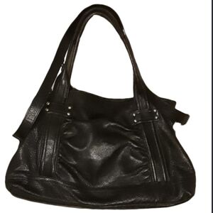 Leather stylish B Makowsky Purse